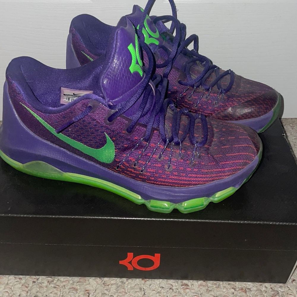 Kevin Durant 8 Nike Basketball Shoes (Colorway Suits)